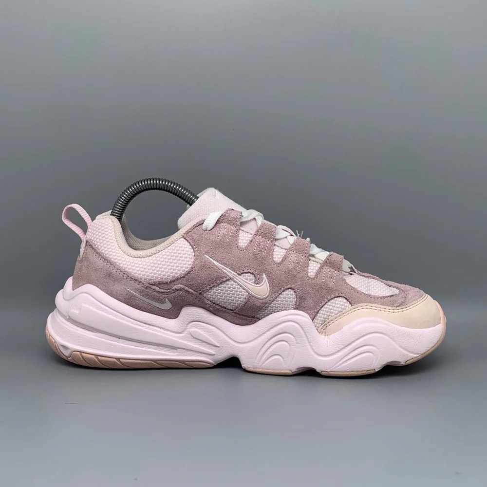 Nike Tech‎ Hera Pink Shoes DR9761‑600 Women’s Sz 9